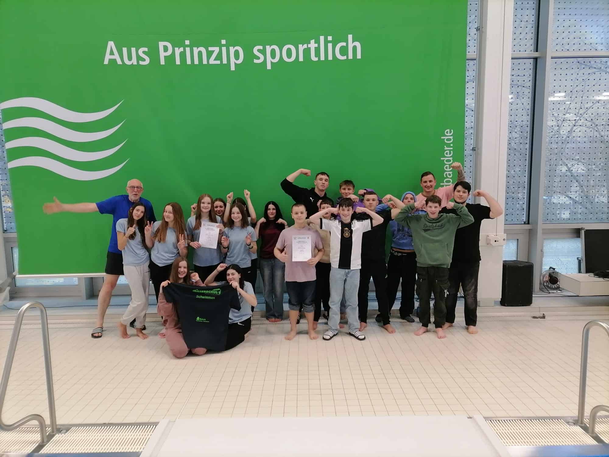 Bibrisschule und Hillerschule triumphieren als Landessieger im Schwimmen (06.03.24)